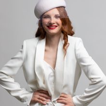Claraele-boina grande con velo Boina Claraele