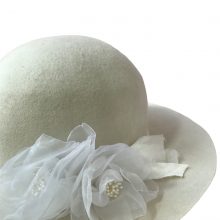 Detalle bombin claraele novia